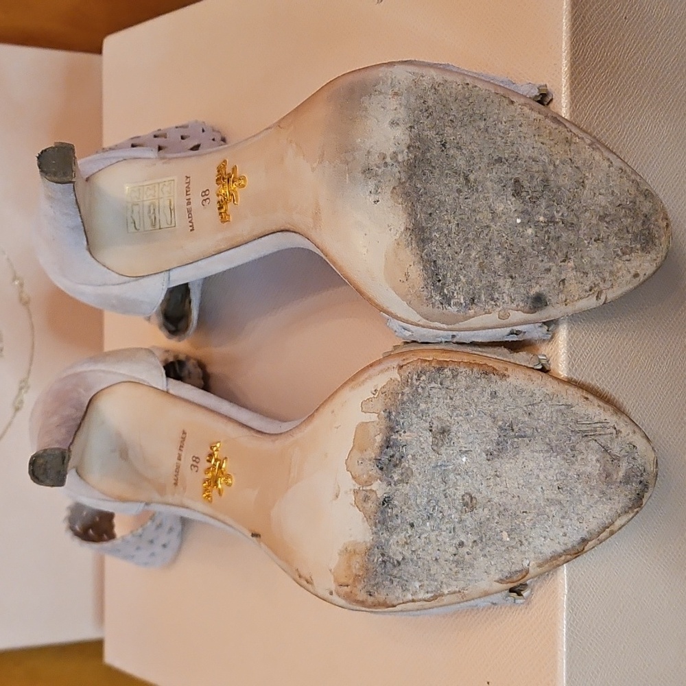 PRADA CALZATURE DONNA CAMOSCIO CIPRIA HIGH HEEL SANDALS IN SIZE 38. - Picture 6 of 13
